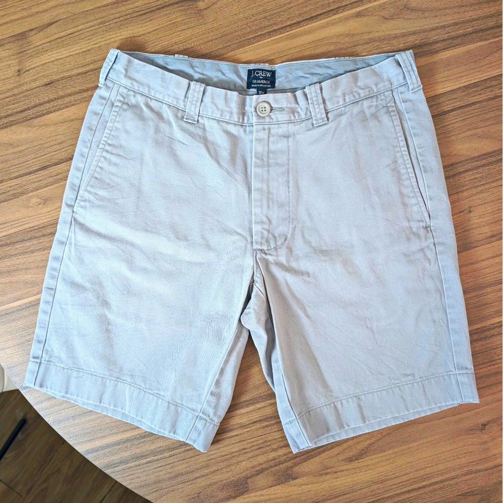 J.Crew Gramercy Mens 30 Light Gray Chino Shorts 8" Inseam Flat Front
